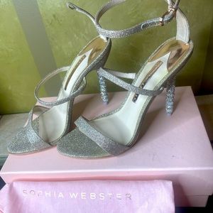 Beautiful Sophia Webster crystal heels size 39.5 missing one ankle strap